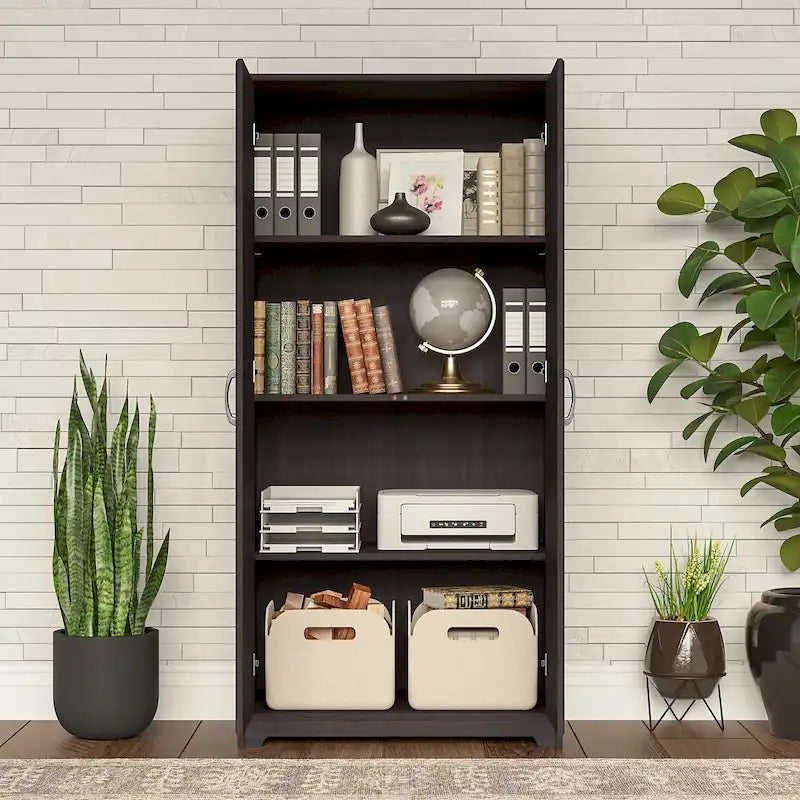 Armoire de rangement haute à 2 portes avec étagères réglables – Blanc / Gris cendré / Gris chiné / Gris moderne / Pin recyclé / Noyer moderne / Cerisier récolté / Chêne expresso