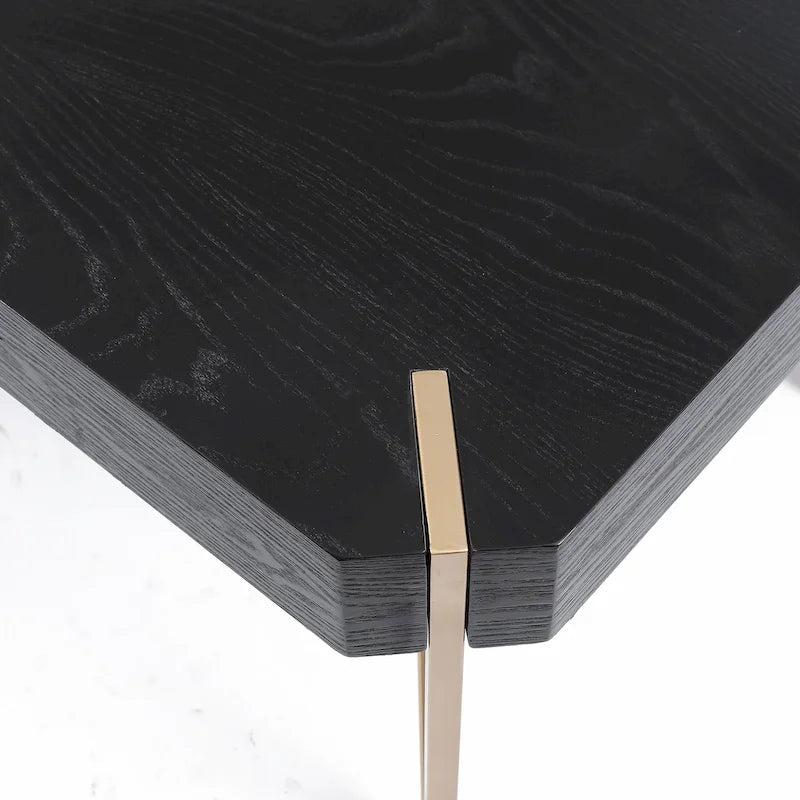 Table basse à plateau en bois – Noir et or, pieds épingles, 2 à 4 places